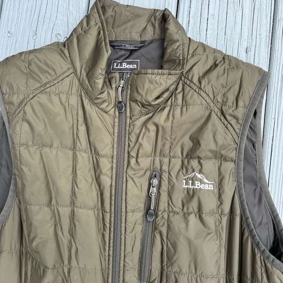 LL Bean packable puffer vest - Picture 3 of 5